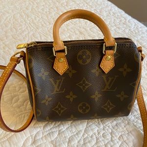 Louis Vuitton Nano Speedy Bandouliere